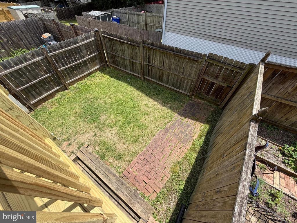 Image 24 of property listing at 1724 WORTHINGTON CT, Frederick, MD 21702