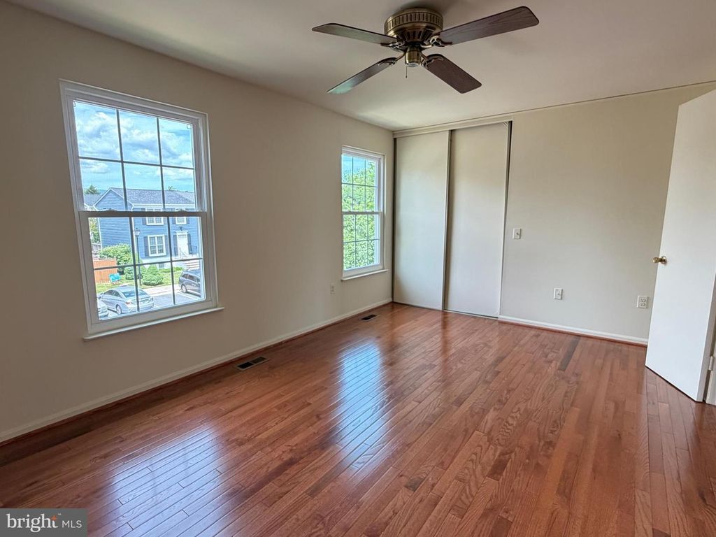 Image 34 of property listing at 1724 WORTHINGTON CT, Frederick, MD 21702