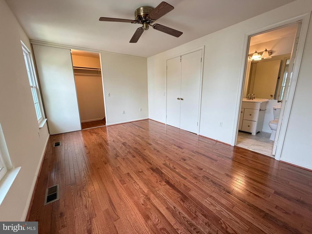 Image 35 of property listing at 1724 WORTHINGTON CT, Frederick, MD 21702
