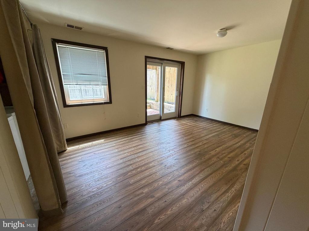 Image 50 of property listing at 1724 WORTHINGTON CT, Frederick, MD 21702