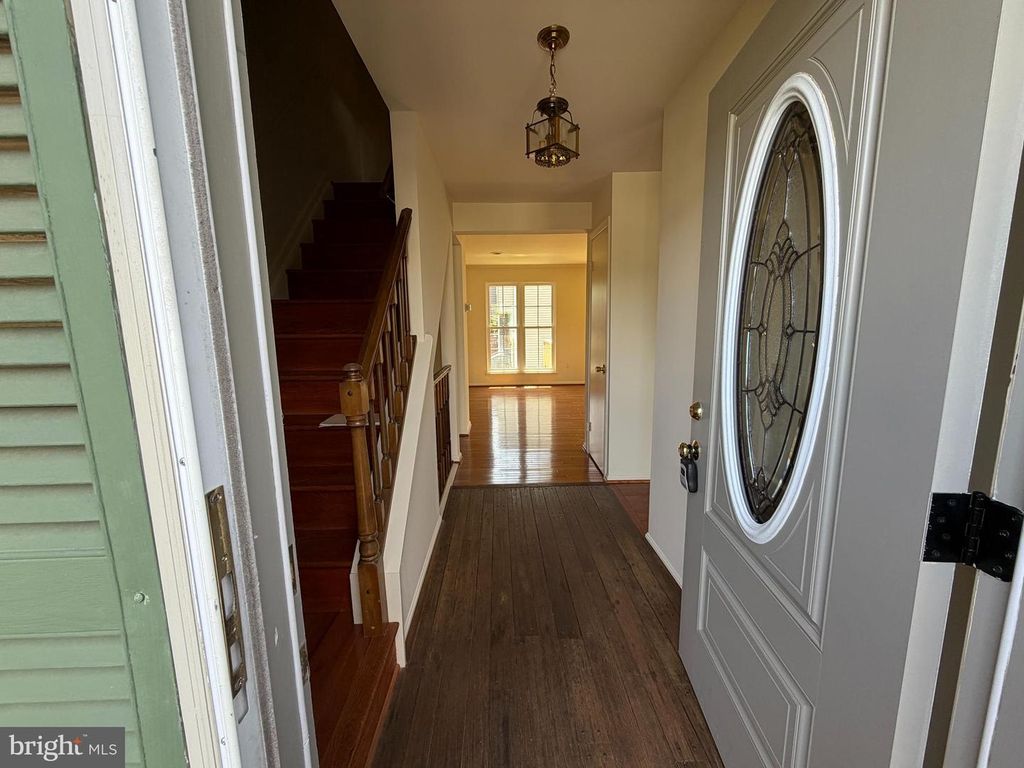 Image 6 of property listing at 1724 WORTHINGTON CT, Frederick, MD 21702