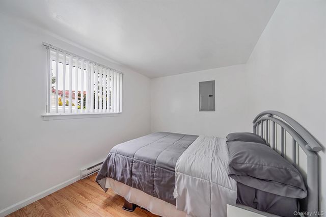 27 Ventura Drive, North Babylon, NY 11703