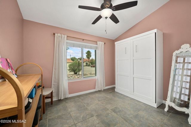 1640 N Fox Run Place, Tucson, AZ 85715