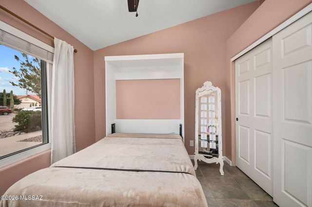 1640 N Fox Run Place, Tucson, AZ 85715
