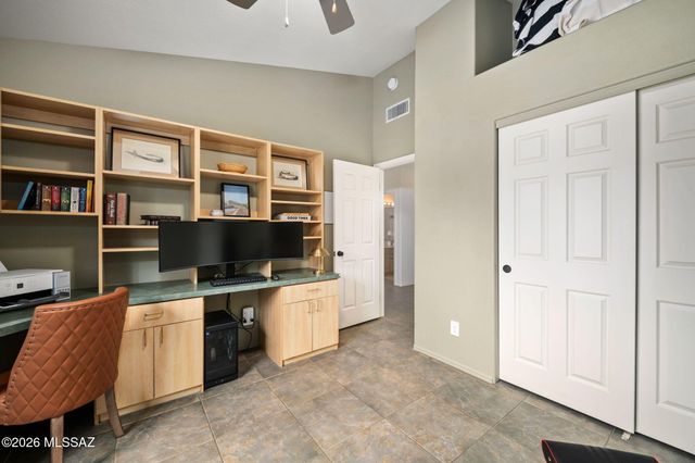 1640 N Fox Run Place, Tucson, AZ 85715