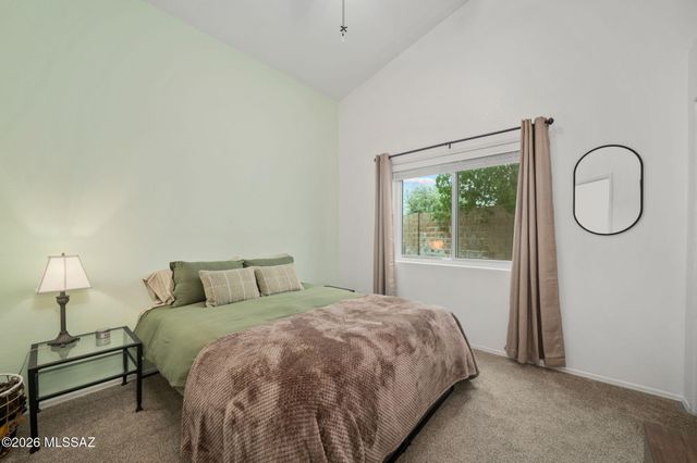 1640 N Fox Run Place, Tucson, AZ 85715