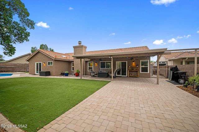 1640 N Fox Run Place, Tucson, AZ 85715