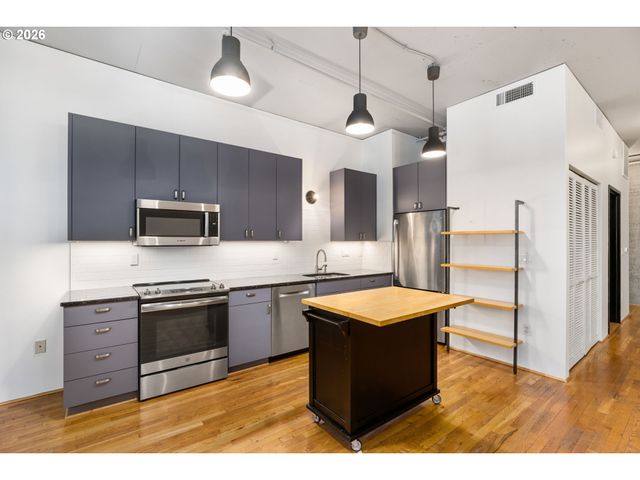 408 Nw 12TH Ave 204, Portland, OR 97209