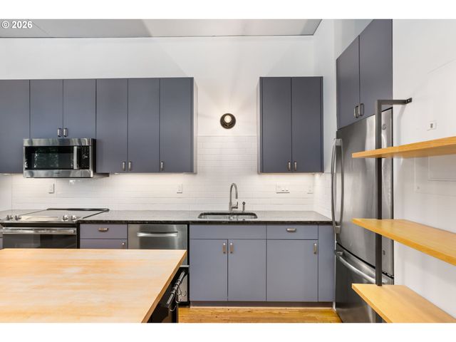 408 Nw 12TH Ave 204, Portland, OR 97209