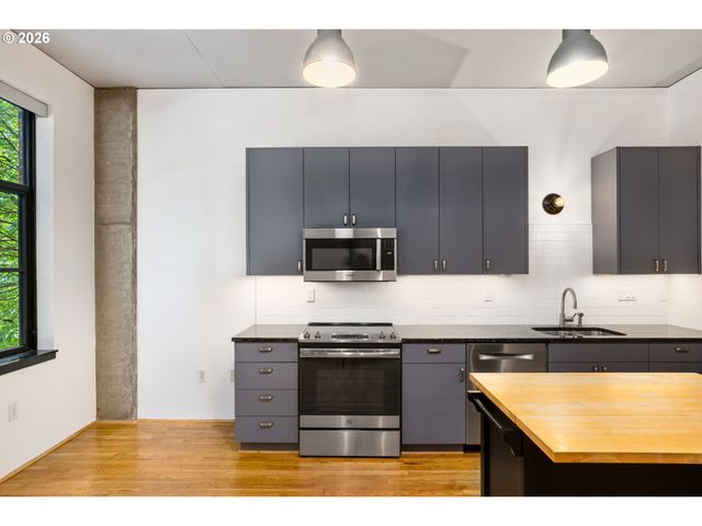 408 Nw 12TH Ave 204, Portland, OR 97209