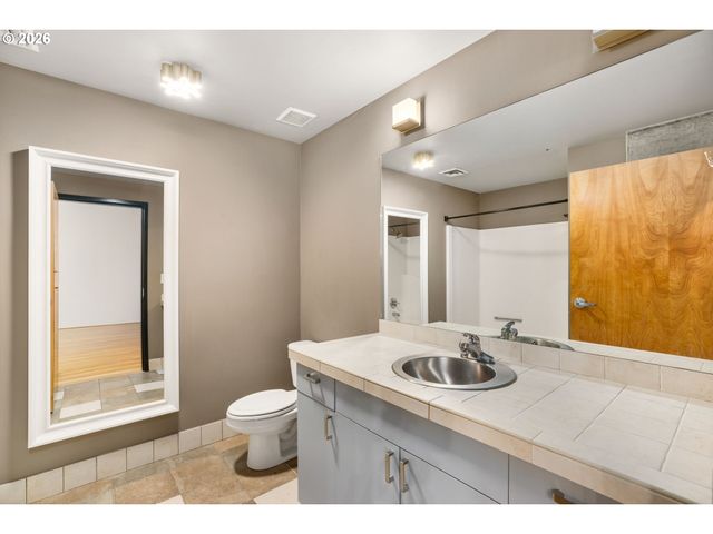 408 Nw 12TH Ave 204, Portland, OR 97209
