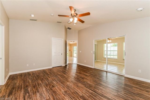 306 17th PL, Cape Coral, FL 33909