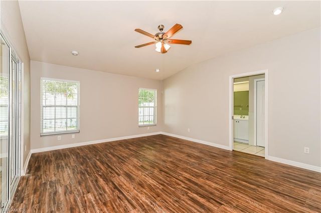 306 17th PL, Cape Coral, FL 33909