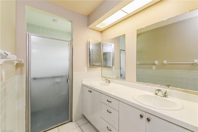 306 17th PL, Cape Coral, FL 33909