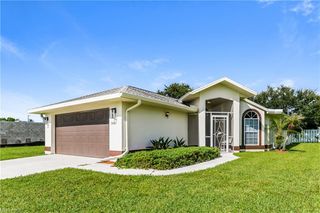 306 17th PL, Cape Coral, FL 33909