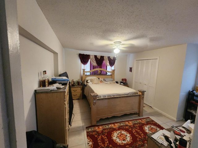 816 NW 8th Avenue, Boynton Beach, FL 33426