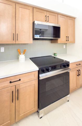 144 Verde Way, Palm Desert, CA 92260