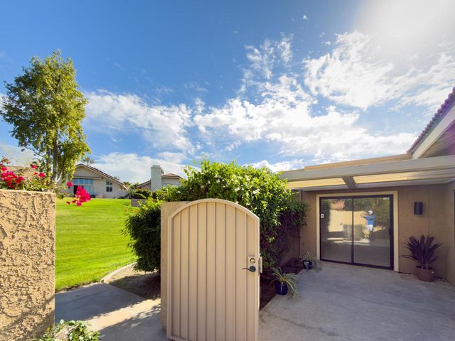 144 Verde Way, Palm Desert, CA 92260