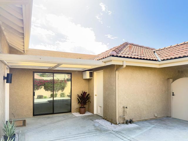 144 Verde Way, Palm Desert, CA 92260