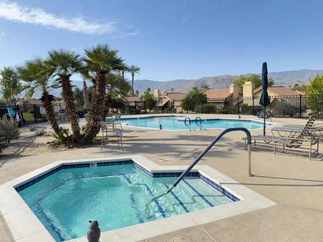 144 Verde Way, Palm Desert, CA 92260