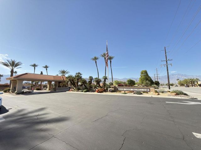 144 Verde Way, Palm Desert, CA 92260