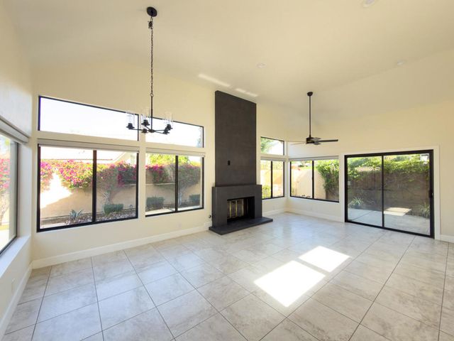 144 Verde Way, Palm Desert, CA 92260