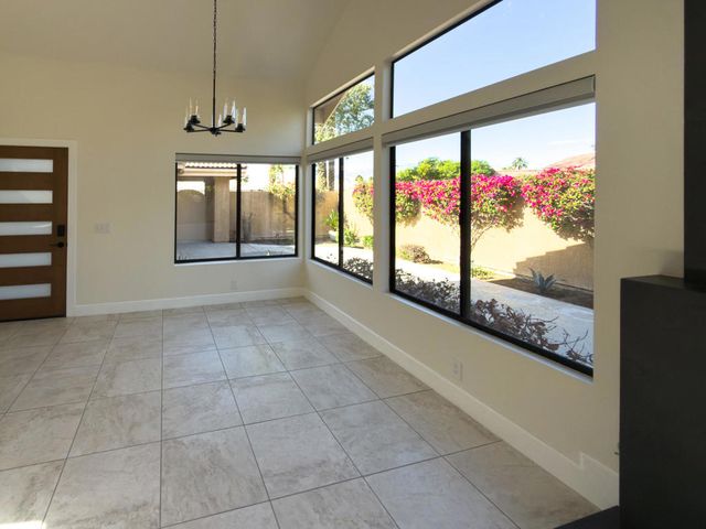 144 Verde Way, Palm Desert, CA 92260