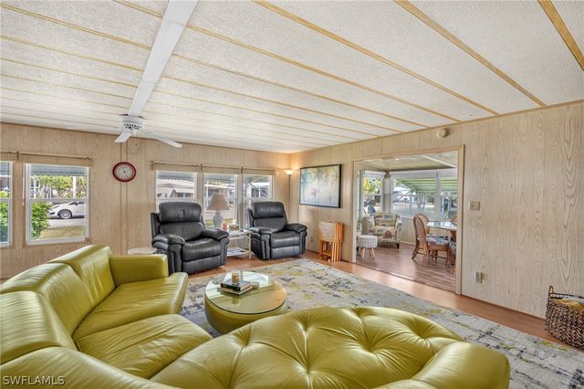 26033 Princess LN, Bonita Springs, FL 34135