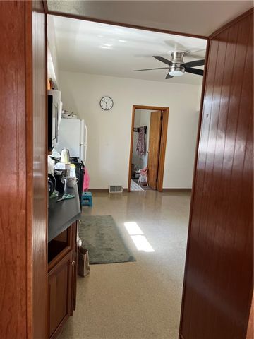805 Railroad St, Mckees Rocks, PA 15136