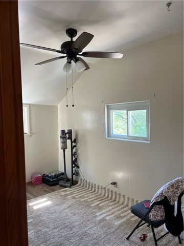 805 Railroad St, Mckees Rocks, PA 15136