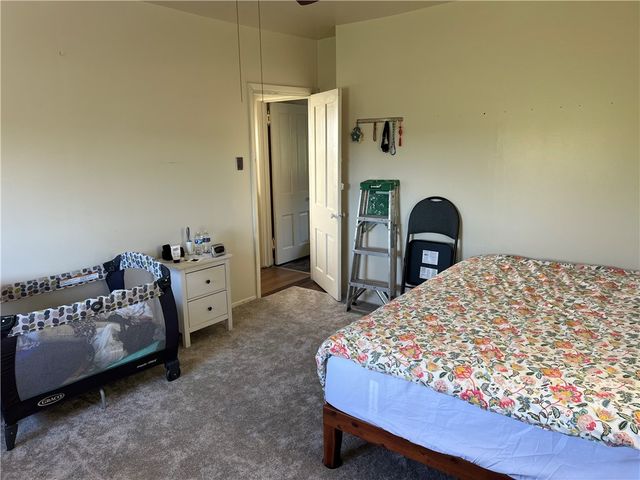 805 Railroad St, Mckees Rocks, PA 15136