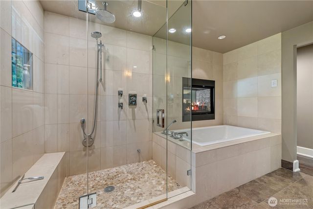 2553 Medina Circle, Medina, WA 98039
