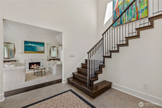 2553 Medina Circle, Medina, WA 98039