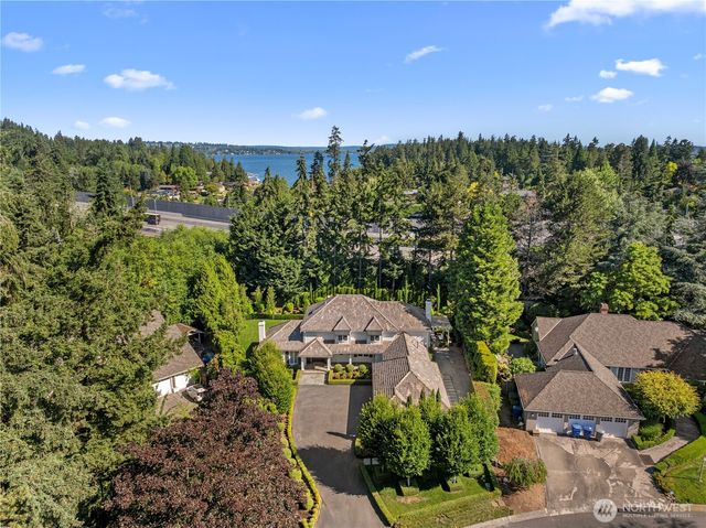 2553 Medina Circle, Medina, WA 98039
