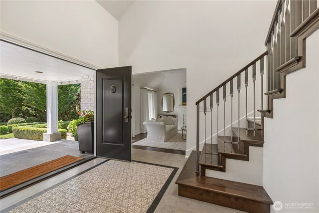 2553 Medina Circle, Medina, WA 98039