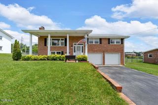 122 Brightridge Drive, Johnson City, TN 37615