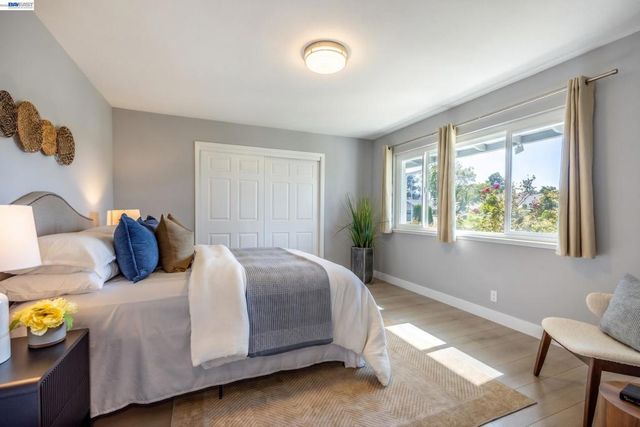 38475 Jacaranda Dr, Newark, CA 94560