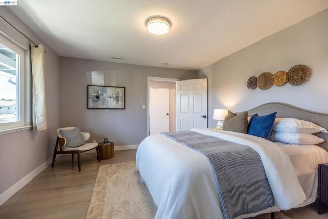38475 Jacaranda Dr, Newark, CA 94560