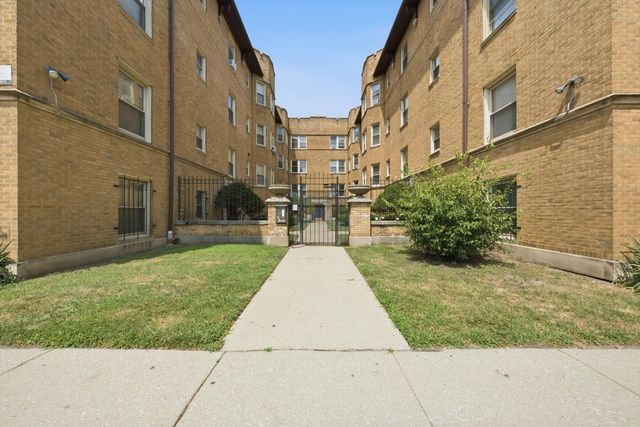 2212 E 70th Street 1B, Chicago, IL 60649