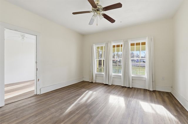 403 E Morgan, Meridian, TX 76665