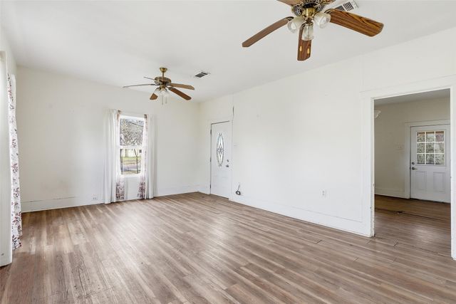 403 E Morgan, Meridian, TX 76665