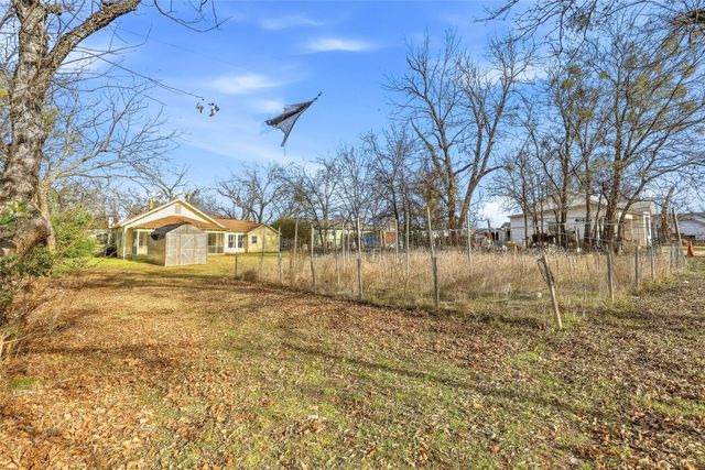 403 E Morgan, Meridian, TX 76665