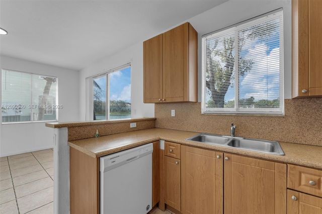 2712 SE 15th Place, Homestead, FL 33035