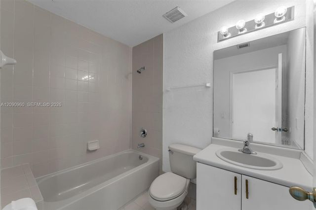2712 SE 15th Place, Homestead, FL 33035