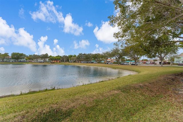 2712 SE 15th Place, Homestead, FL 33035