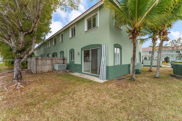 2712 SE 15th Place, Homestead, FL 33035