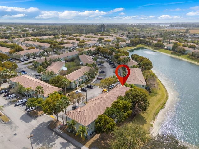 2712 SE 15th Place, Homestead, FL 33035
