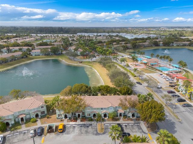 2712 SE 15th Place, Homestead, FL 33035
