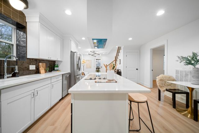 1741 24th Ave, N, Nashville, TN 37208