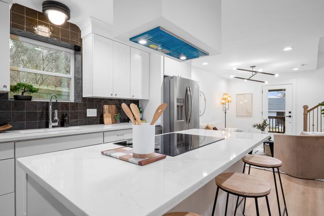 1741 24th Ave, N, Nashville, TN 37208